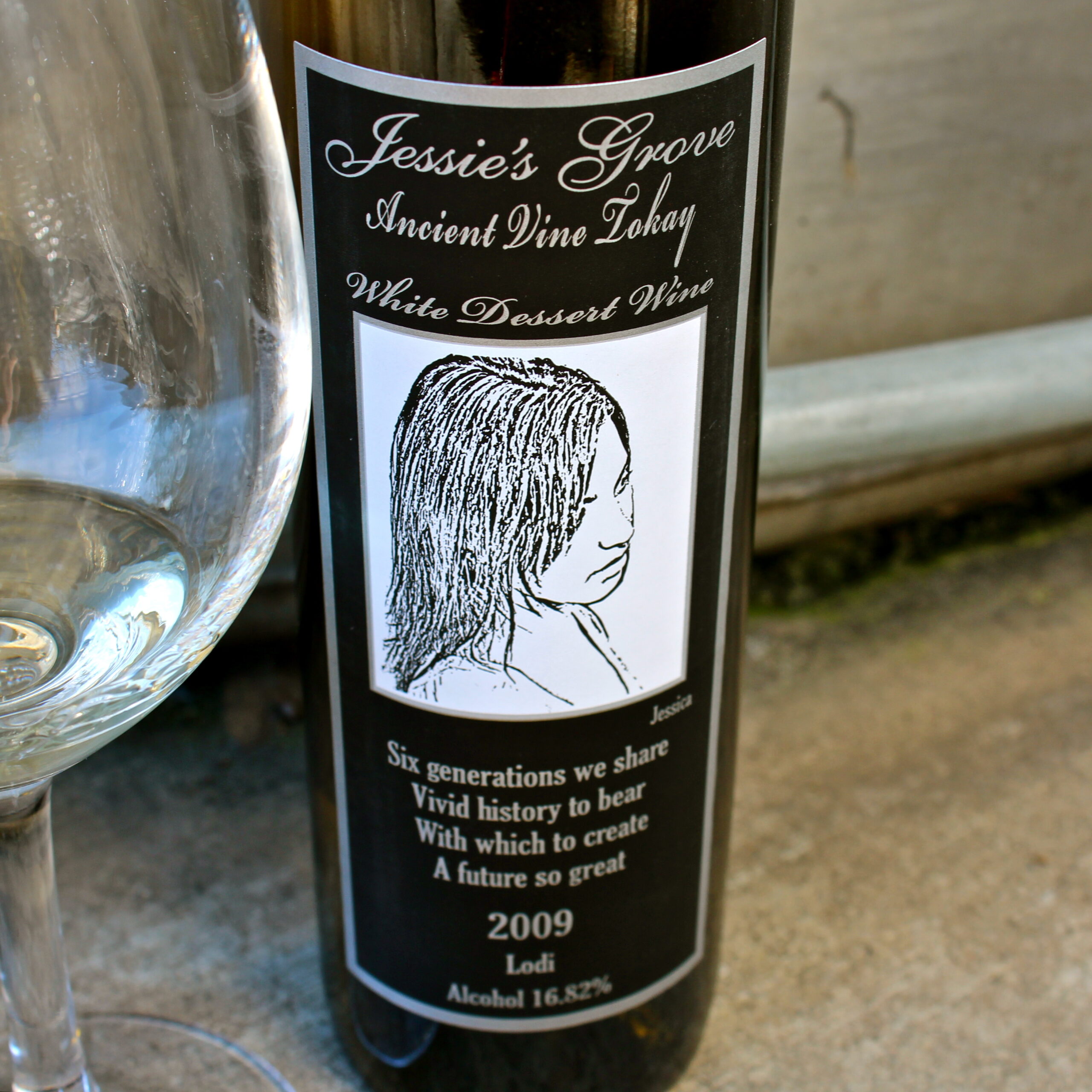 Bottle of Jessie’s Grove Ancient Dine Lohar White Dessert Wine with detailed label.