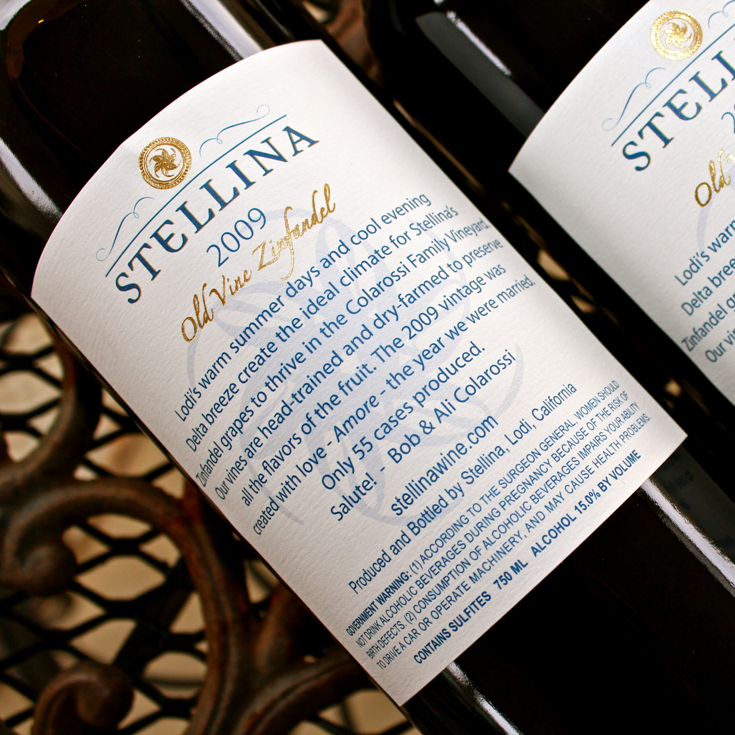 Close-up of Stellina 2009 Old Vine Zinfandel wine bottle label with detailed description and winery information.