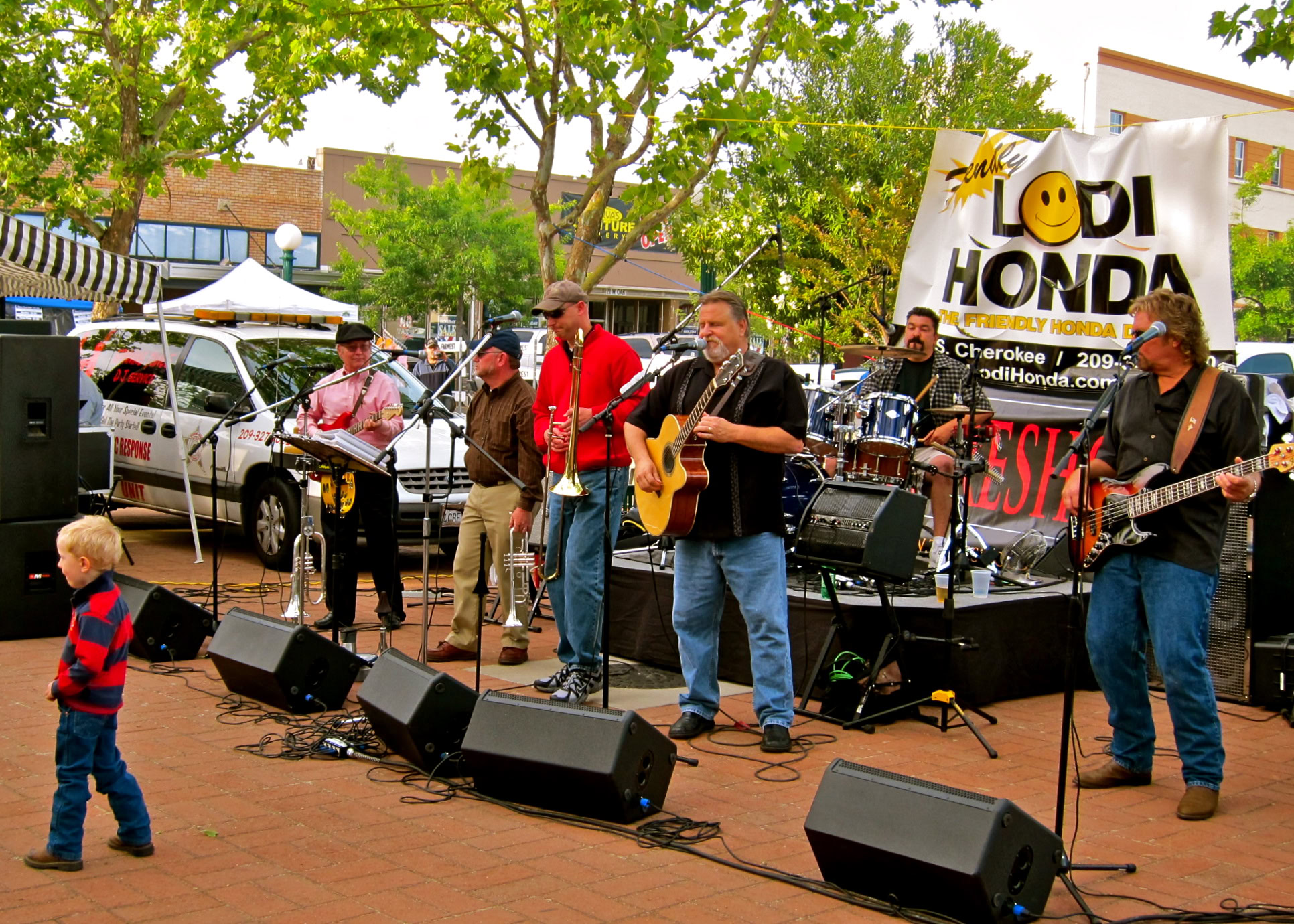 Live band performing at Lodi Winegrape Commission event in downtown Lodi, California.