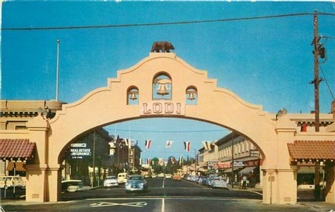 Historic Lodi archway welcoming visitors to Lodi, California, known for its winegrape production and vibrant wine industry.