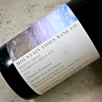 Close-up of a wine bottle label from Mountain Tides Wine Co. in Lodi, California, showcasing local wine production.